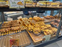 -面包新语(融创茂店)