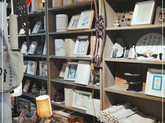 -邊城書店