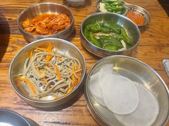 -韩景台烤肉(八大处店)