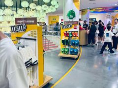 -m豆巧克力世界(上海世茂广场店)