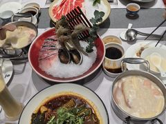 -红鼎豆捞·非遗鲍皇汤火锅(宝丰路店)