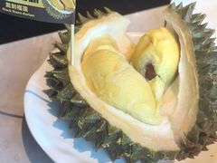 -雍容荟帝王蟹活龙虾展台自助(IFS黑金店)