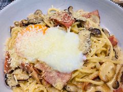 奶油汁培根溏心蛋意面-Future&Kitchen