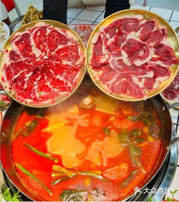 在龙湖时代天街发现了一家品质汤锅