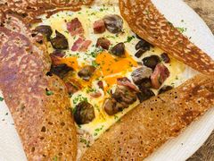 鸡蛋蘑菇熏肉荞麦可丽饼-RAC BAR(安福路店)