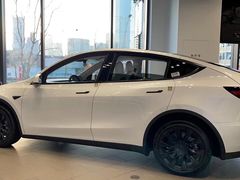 -TESLA 特斯拉(上海太古汇体验店)