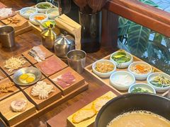 -银米·云南传统过桥米线(双廊黑金冠店)