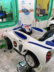 -爆米花儿童美发乐园