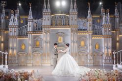 -艾米丽婚纱礼服