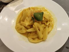 -皇城根·鲁菜济南菜·吊炉烤鸭·炒鸡鱼头(济南旗舰店)