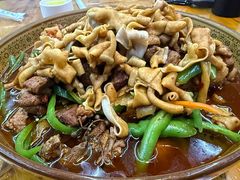 -一品红烧鸭特色川菜(三岔湖店)