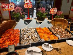 -大中华希尔顿酒店-念自助餐·嗨啤·小龙虾