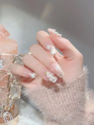 -菜菜美甲美睫皮肤管理