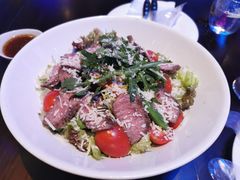 烤嫩牛肉沙拉-bluefrog蓝蛙(皇庭广场店)