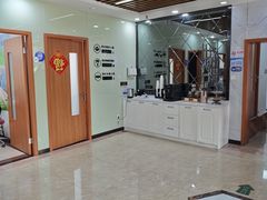 -茂菊口腔连锁(浦东南路店)