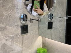 -乔治莫兰迪酒店(济南解放路山东大学店)