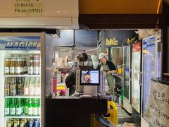 -BHC炸鸡(明洞总店)