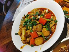 板栗烧肥肠-兔槽江湖菜·重庆璧山兔(水围店)