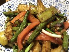 素三样-蜜桃餐厅·伴山(绿宝广场店)