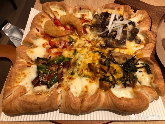 必胜客(海岸城店)芝心和风四拼披萨图片 - 第1张