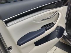 -哈贝卡汽车服务连锁(硕士路店)