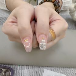 -SZ轻奢自助美甲美睫