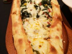 四季皮塔饼-Efes Turkish & Mediterranean Cuisine 艾菲斯餐厅(陆家嘴店)