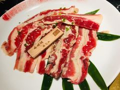 -山川小町·极番烧肉(新地假日广场店)