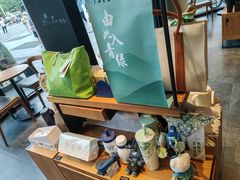 -星巴克(武汉金色港湾店)
