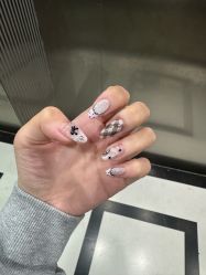 -晨·艺美甲美睫