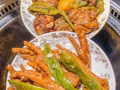 -哈尔滨烧烤·山河村铁锅炖(交大店)