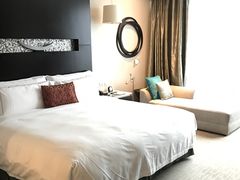 -青岛海尔洲际酒店