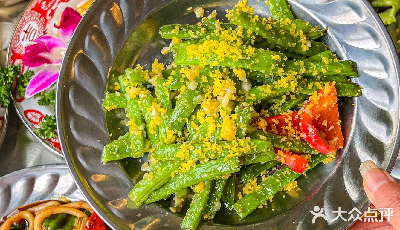 厨师都是泰国人的大排档味道太正了 太羡慕了