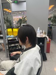 -韩国丽安形象设计