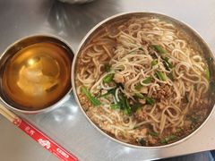 小碗瘦肉-正宗杨记普洱酸醋米线(总店)