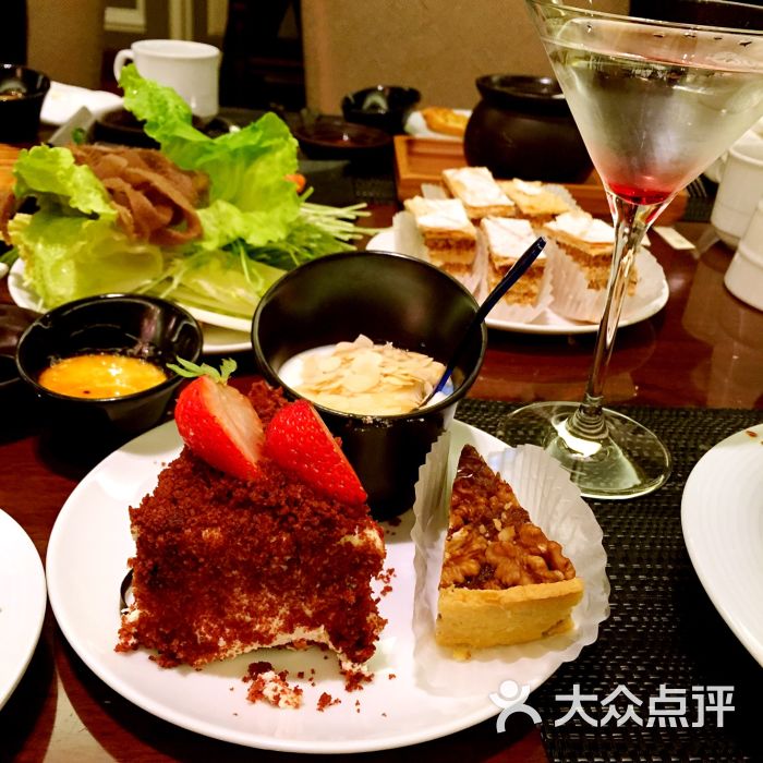 裕达国贸酒店自助餐厅图片 - 第1张