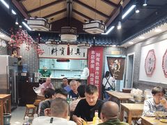 -秦君宝手擀菠菜面(金花路店)