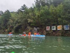 -龙井峡漂流