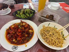 -肥肥虾庄·金牌油焖大虾(汉口城市广场店)