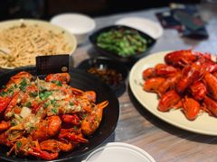 -巴厘龙虾·榜首油焖大虾(音乐学院·沿江酒馆店)