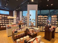 -Laderach 莱德拉(上海环贸iapm店)