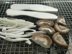 -肉甲韩国木炭烤肉(新壹街1店)