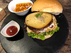 -HIGH FIVE哈福手工汉堡(桂林路店)