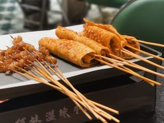-何妹湿辣牛肉·粤式烧烤砂煲(桂雅路店)