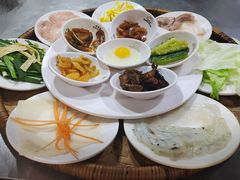 -桥香园云南过桥米线(金马碧鸡店)