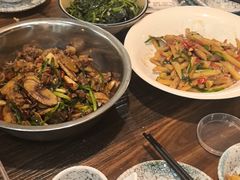 -萬家灯火·私房湘菜·22年老手艺(南岭大道店)