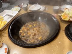 -万里闯关东铁锅炖菜馆(高新旗舰店)