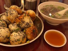 特色生煎-三两春(浦三路店)