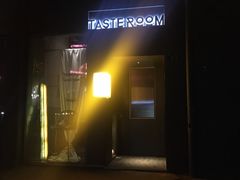 -TASTE ROOM Bar