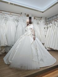 点击看大图 -厦门苏迪尔婚纱礼服批发零售/男装定制